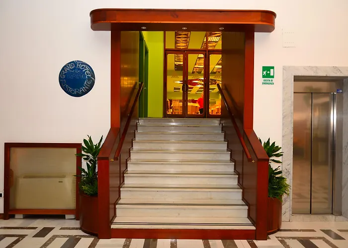 Grand Delle Terme Terme Luigiane